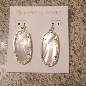 Kendra scott Mother of pearl Elle earrings